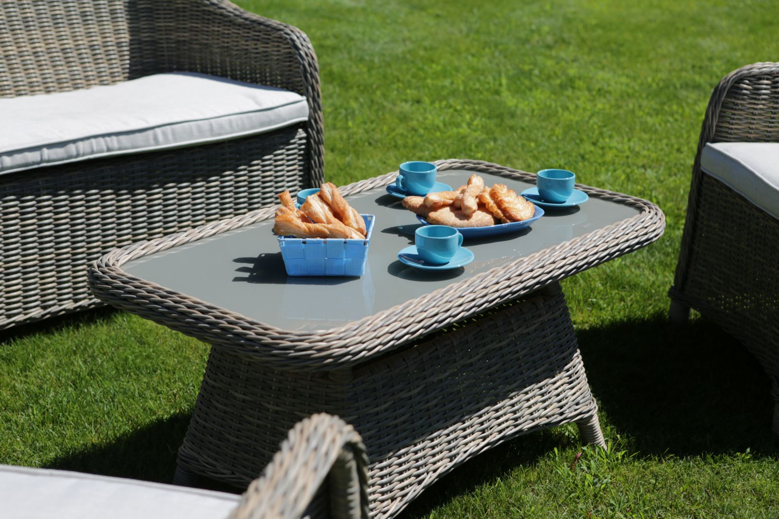 SALOTTO DA GIARDINO IN POLYRATTAN BALTIMORA GRIGIO CON CUSCINI
