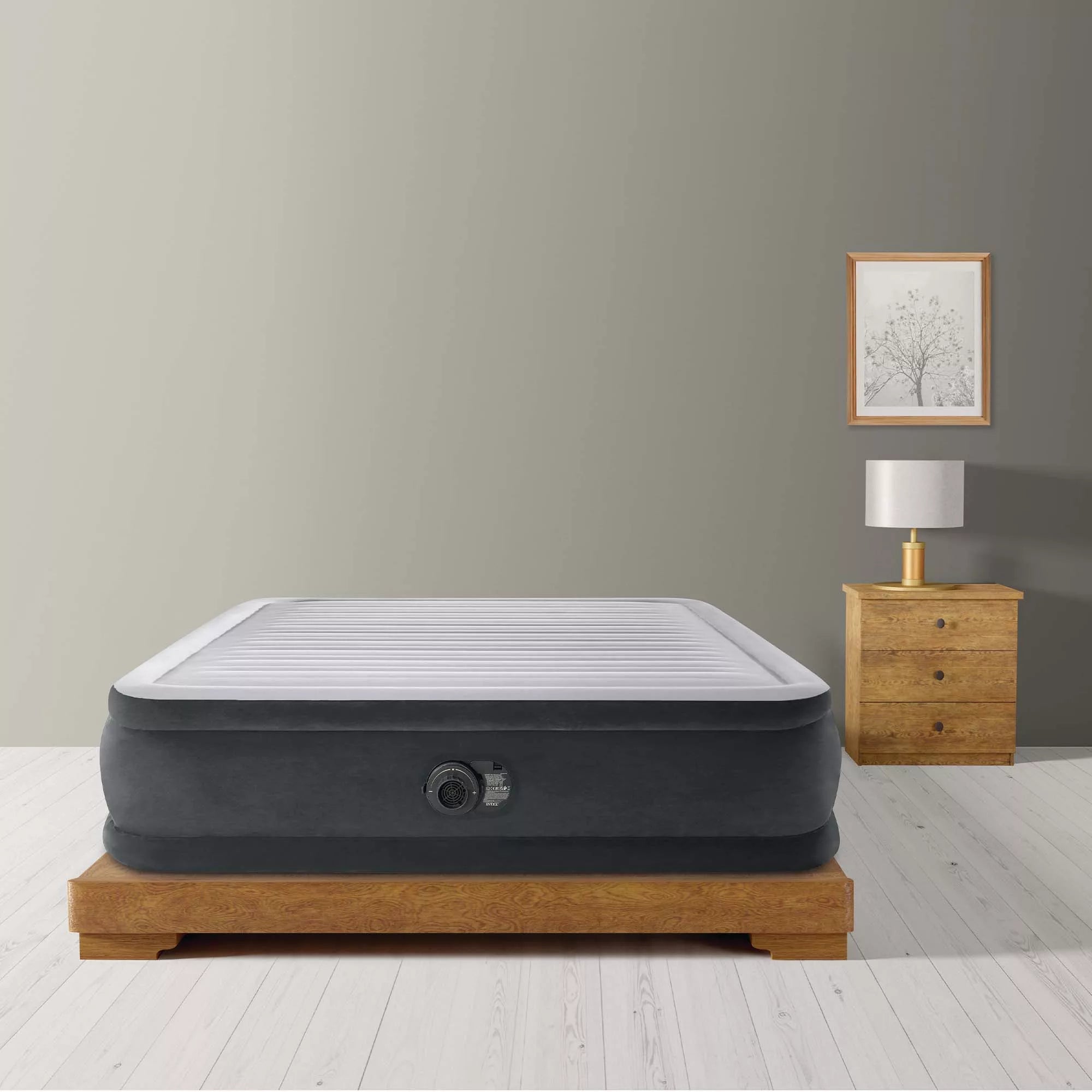 Materasso ad aria Dura-Beam Comfort-Plush Elevated 152cm x 203cm x 46cm Grigio chiaro Intex