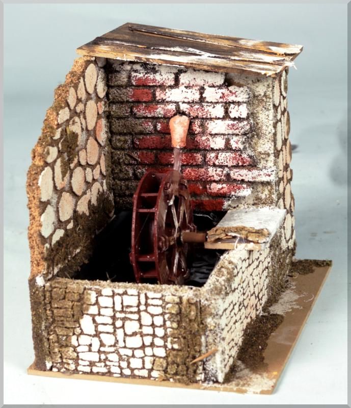 MULINO AD ACQUA CON POMPA 20X14X17CM