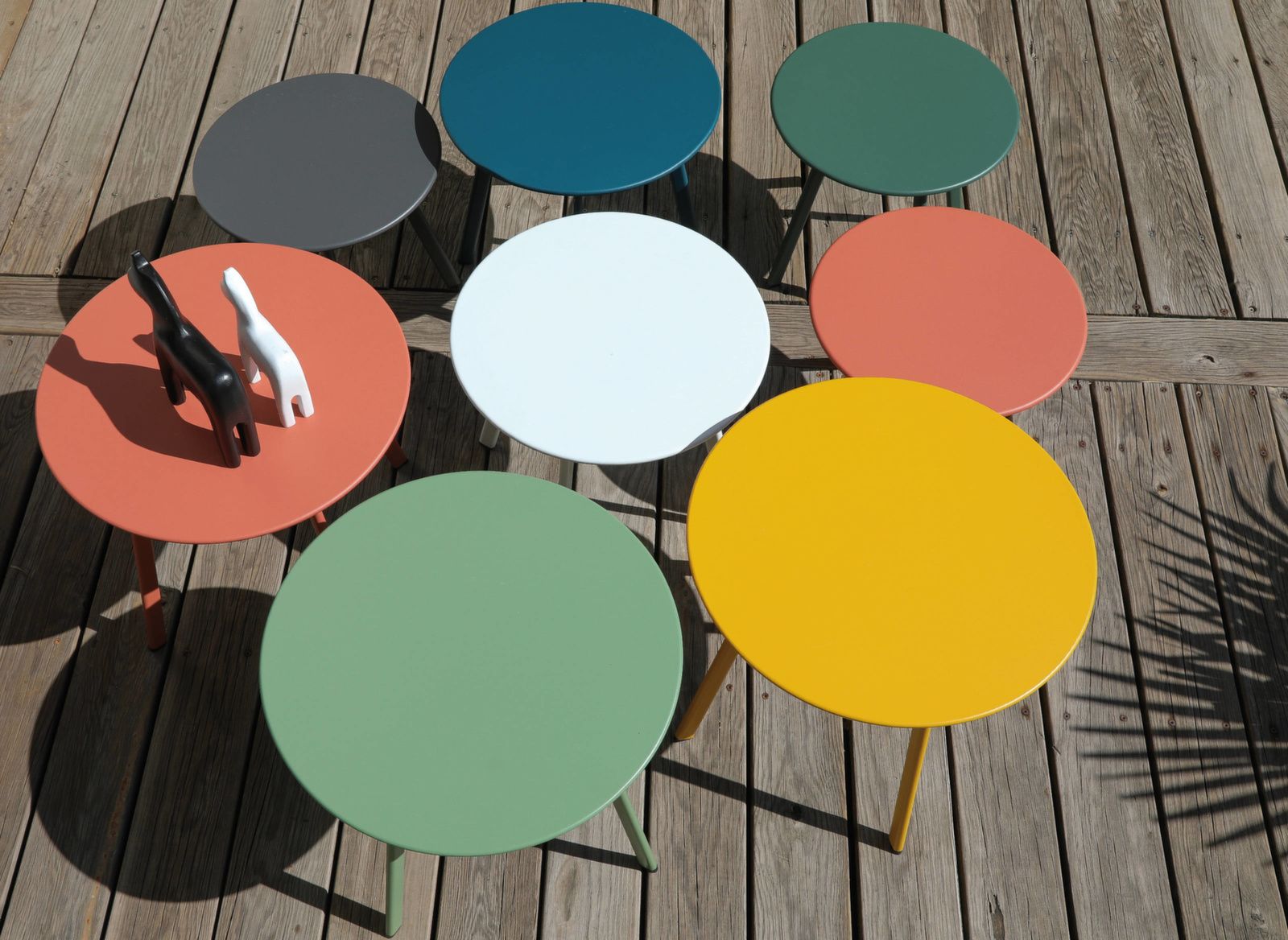 TAVOLO BASSO MASSAI COLORE A SCELTA Ø40CM