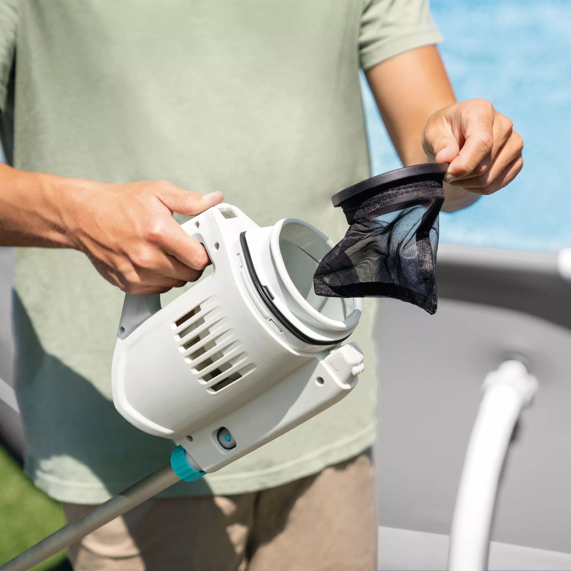 Intex Aspirapolvere Vacuum Ricaricabile ZR100 per Piscine e Spa 28626