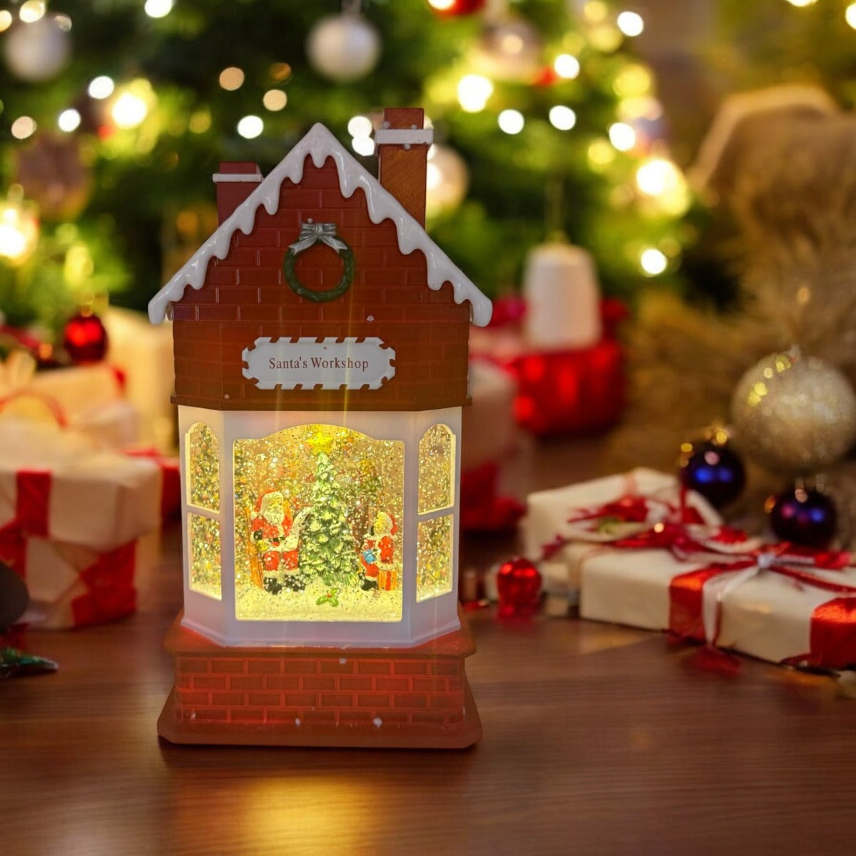 CASETTA ROSSA LUMINOSA H30CM CON BABBI NATALE GLITTER E LED