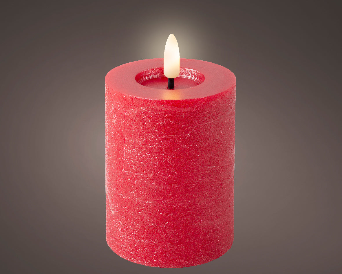 Candela decorativa a LED, altezza 11,2 cm, colore rosso.