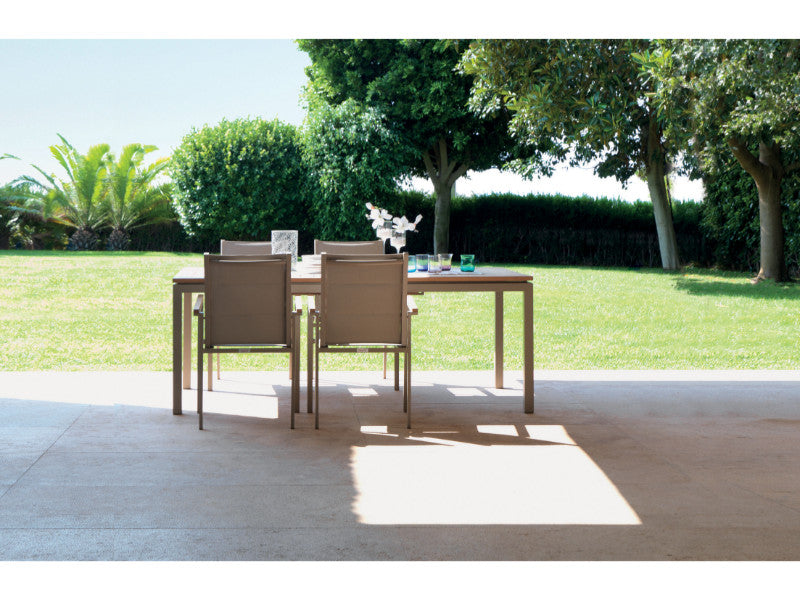 OFFERTA TAVOLO TIMBER IN TEAK ALLUNGABILE 156/214X90 + 4 POLTRONE TIMBER TORTORA