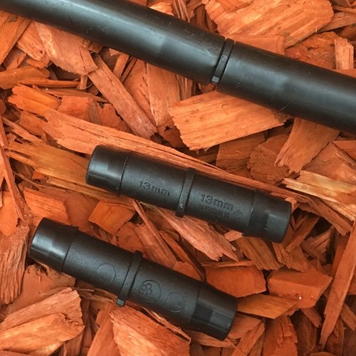 CONNETTORE DRITTO PER TUBO DA 13 MM