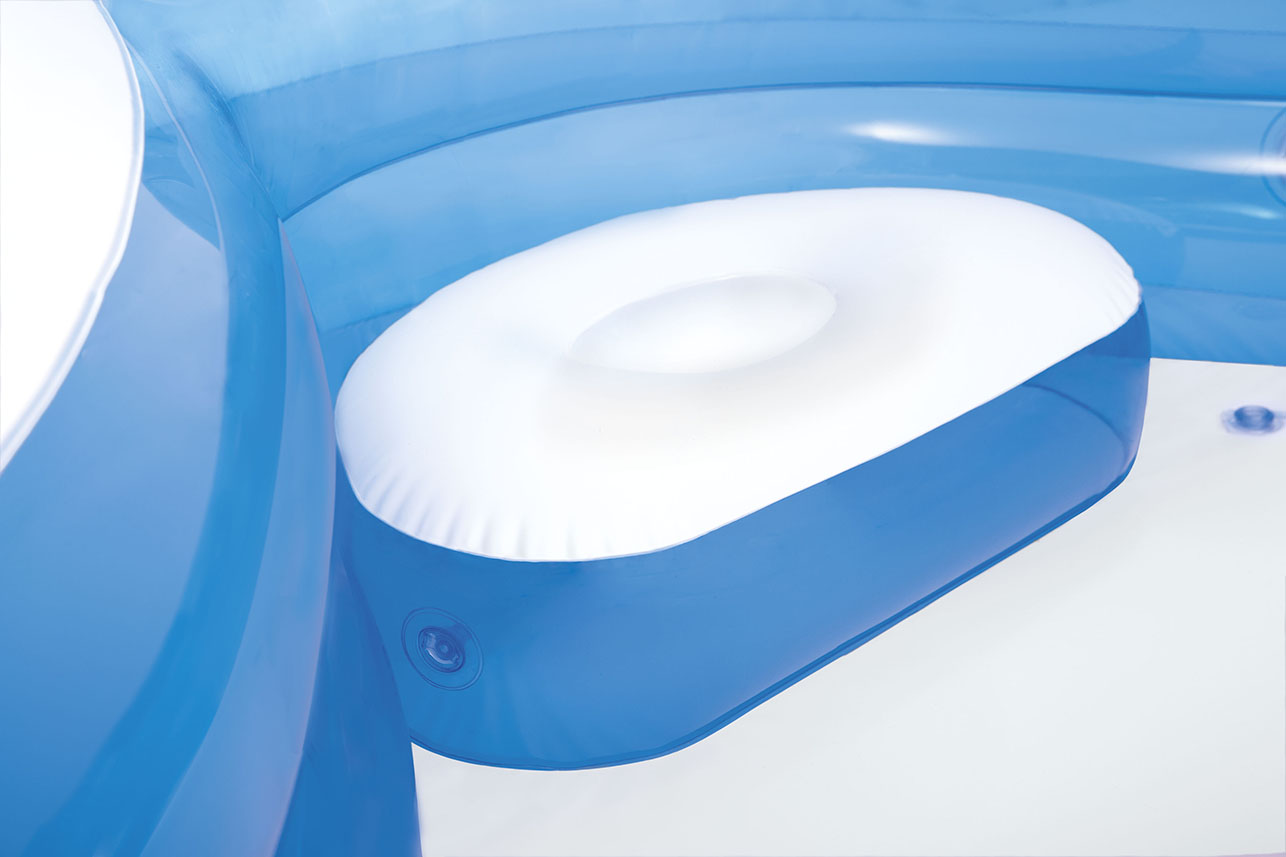 PISCINA GONFIABILE CON 4 SEDUTE E 2 PORTABEVANDE