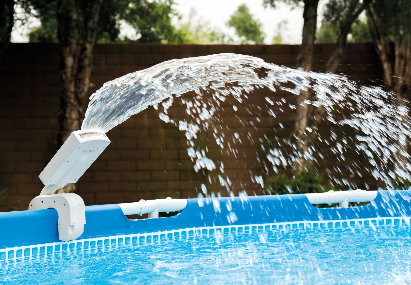 SPRUZZINO MULTICOLOR PER PISCINE ROTONDE E RETTANGOLARI