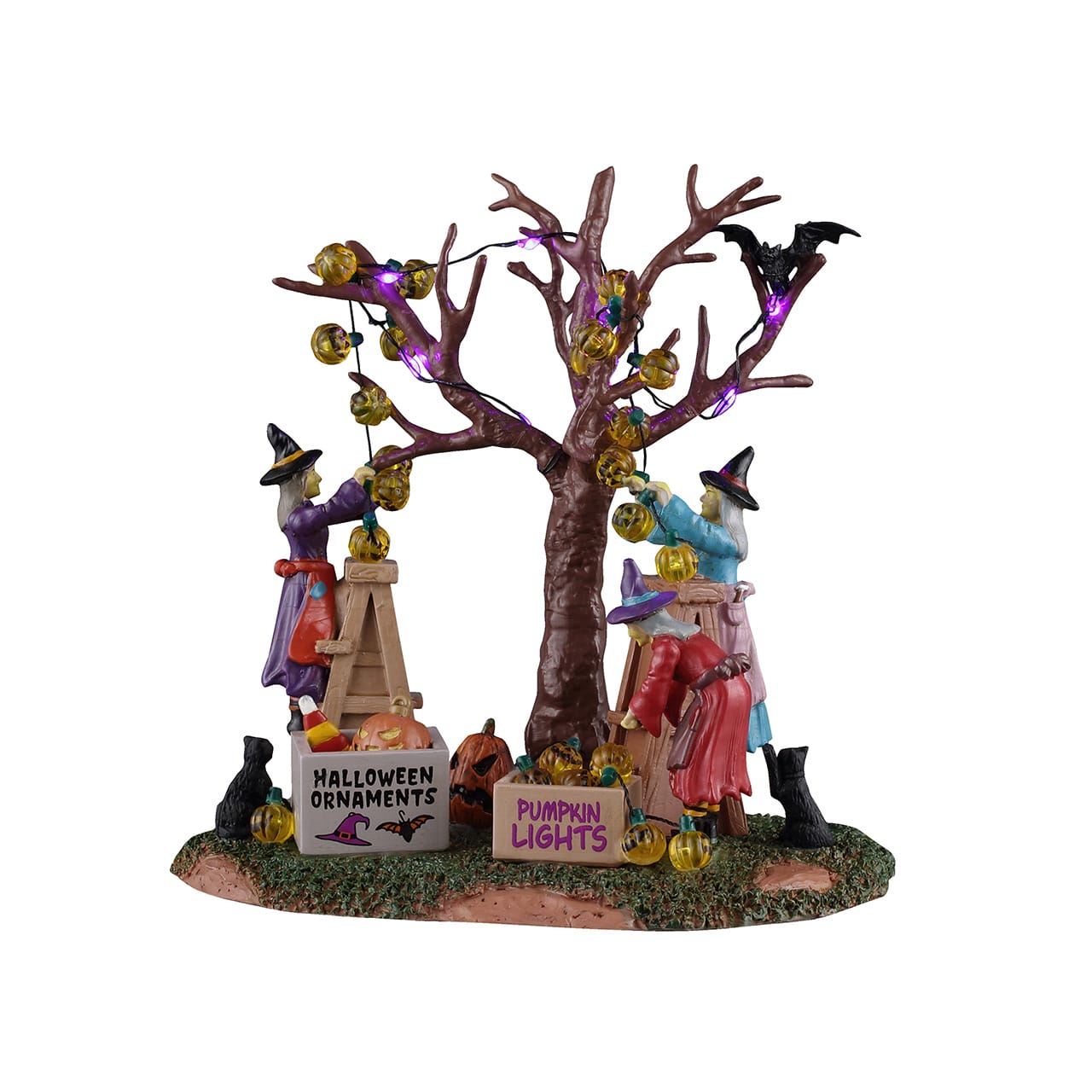 Decorating The Spooky Tree - LEMAX COD. 64601