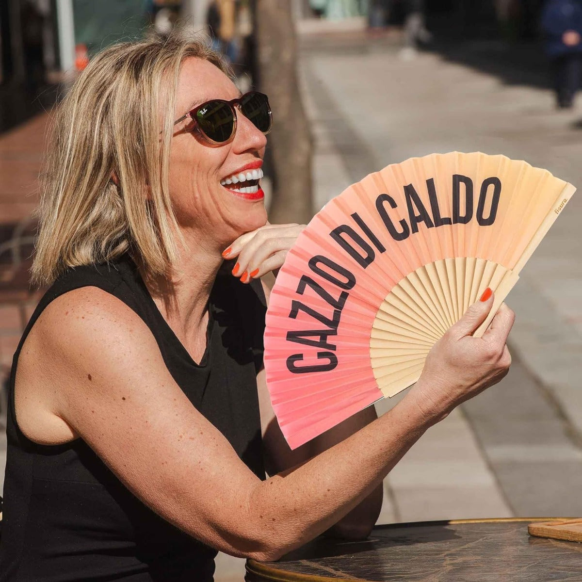 VENTAGLIO "C*ZZO DI CALDO" SUN