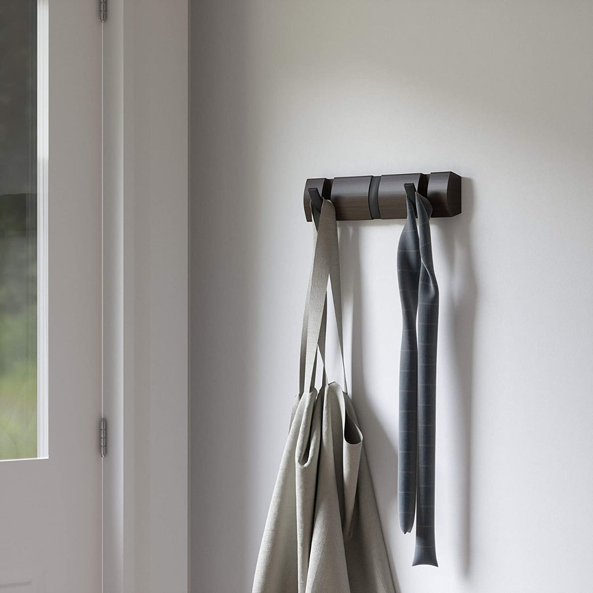 APPENDIABITI/OGGETTI CON 3 GANCI PIEGHEVOLI FLIP HOOK DARK