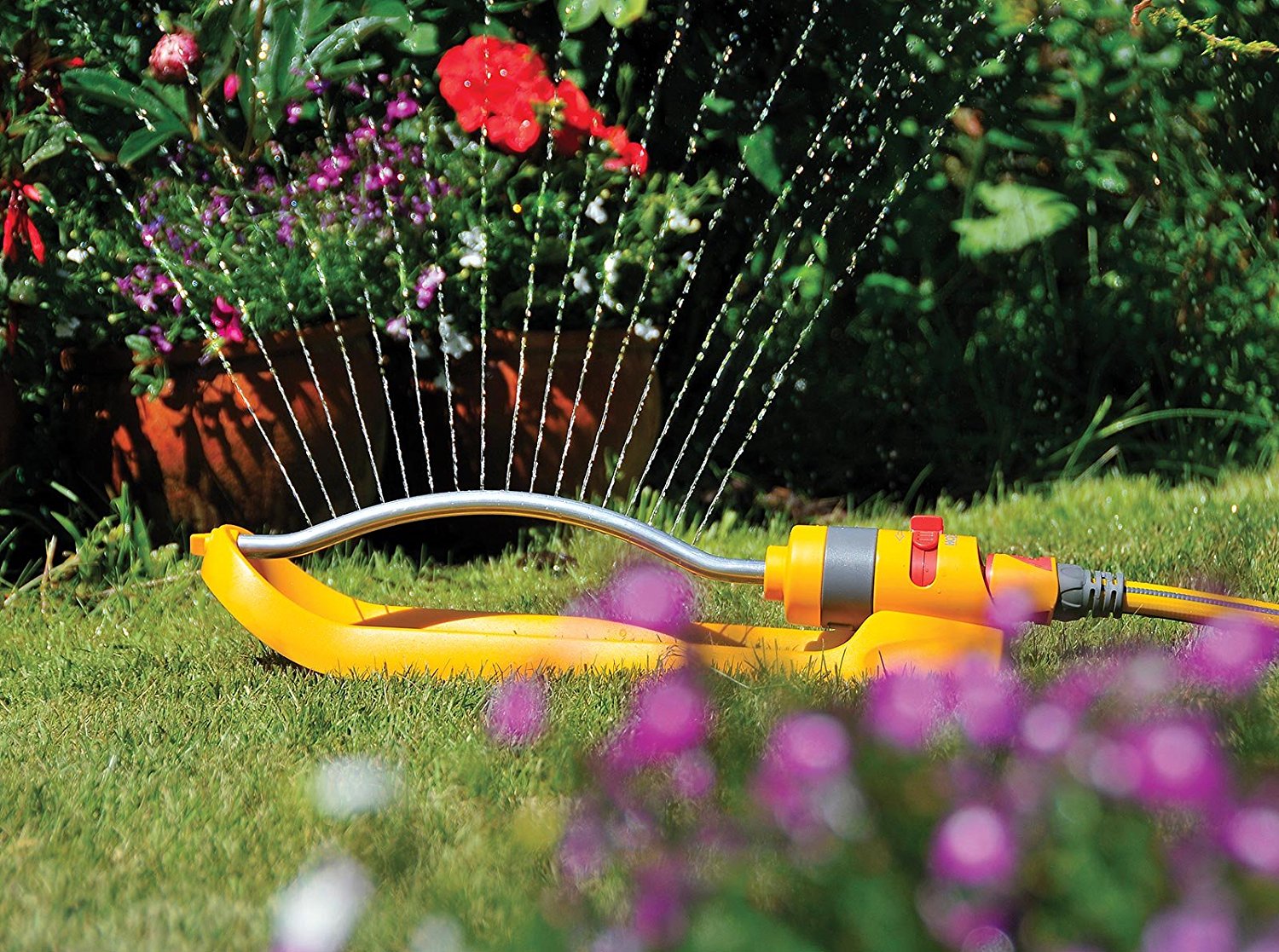 IRRIGATORE OSCILLANTE 15 FORI COPERTURA 180MQ AQUASTORM