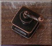 MACINA CAFFÈ IN METALLO 1,5X1,5X2,5CM