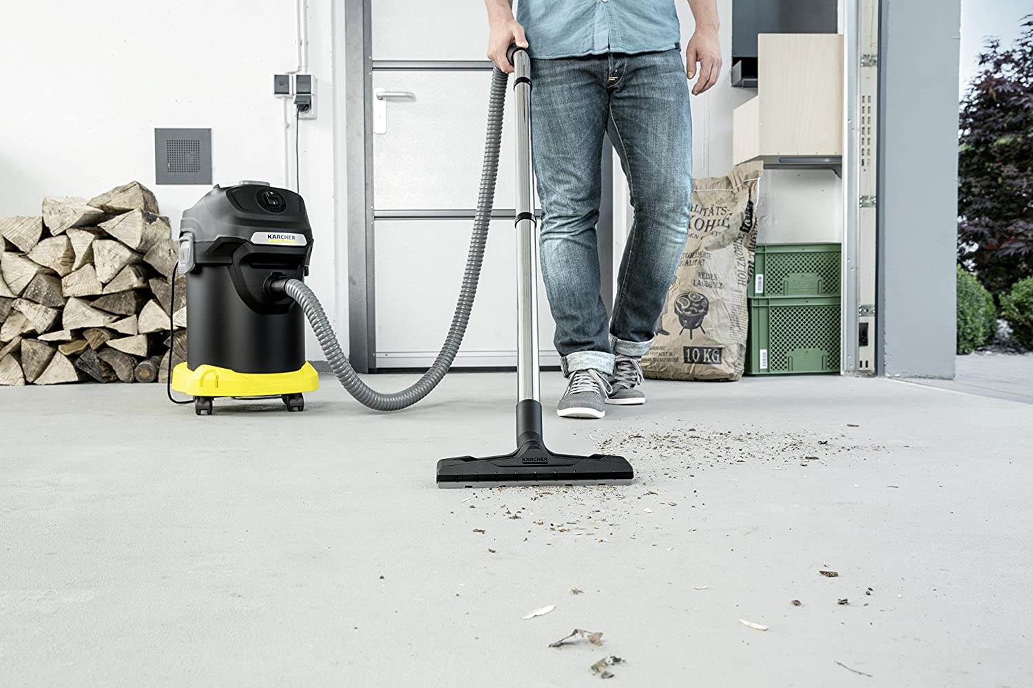 KARCHER AD 4 PREMIUM - ASPIRATORE SOLIDI E LIQUIDI 150 AIR WATT, SERBATOIO 17 LT