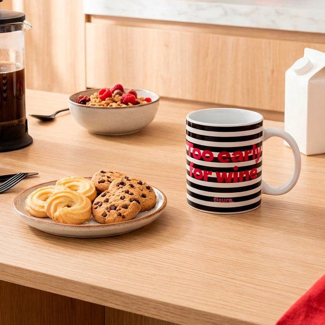 Tazza con Scritta Too Early For Wine a Righe 350ml Bianco e Nero Fisura
