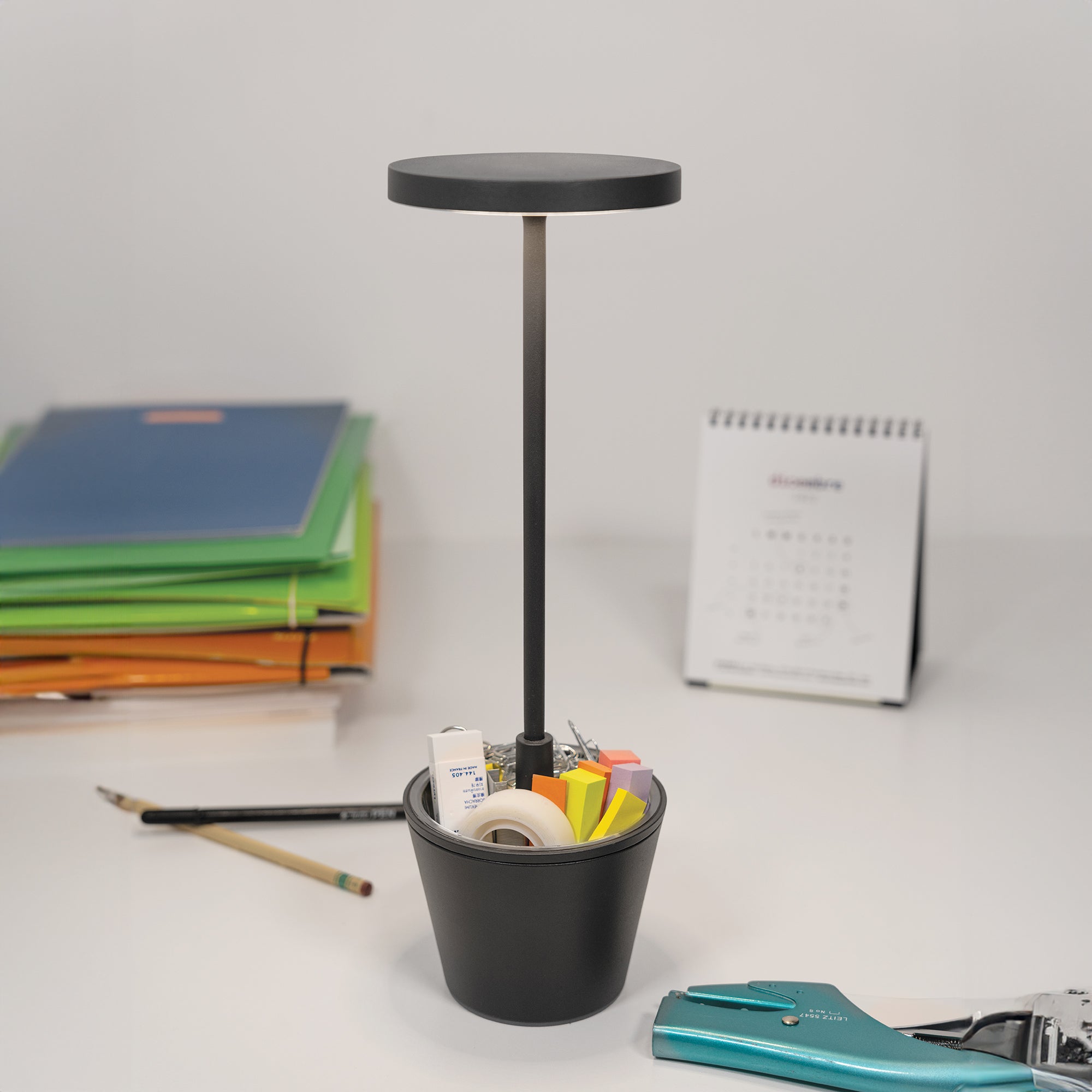 Lampada da tavolo ricaricabile Poldina Reverso con contenitore multiuso D11cm H35cm Grigio Scuro ZAFFERANO
