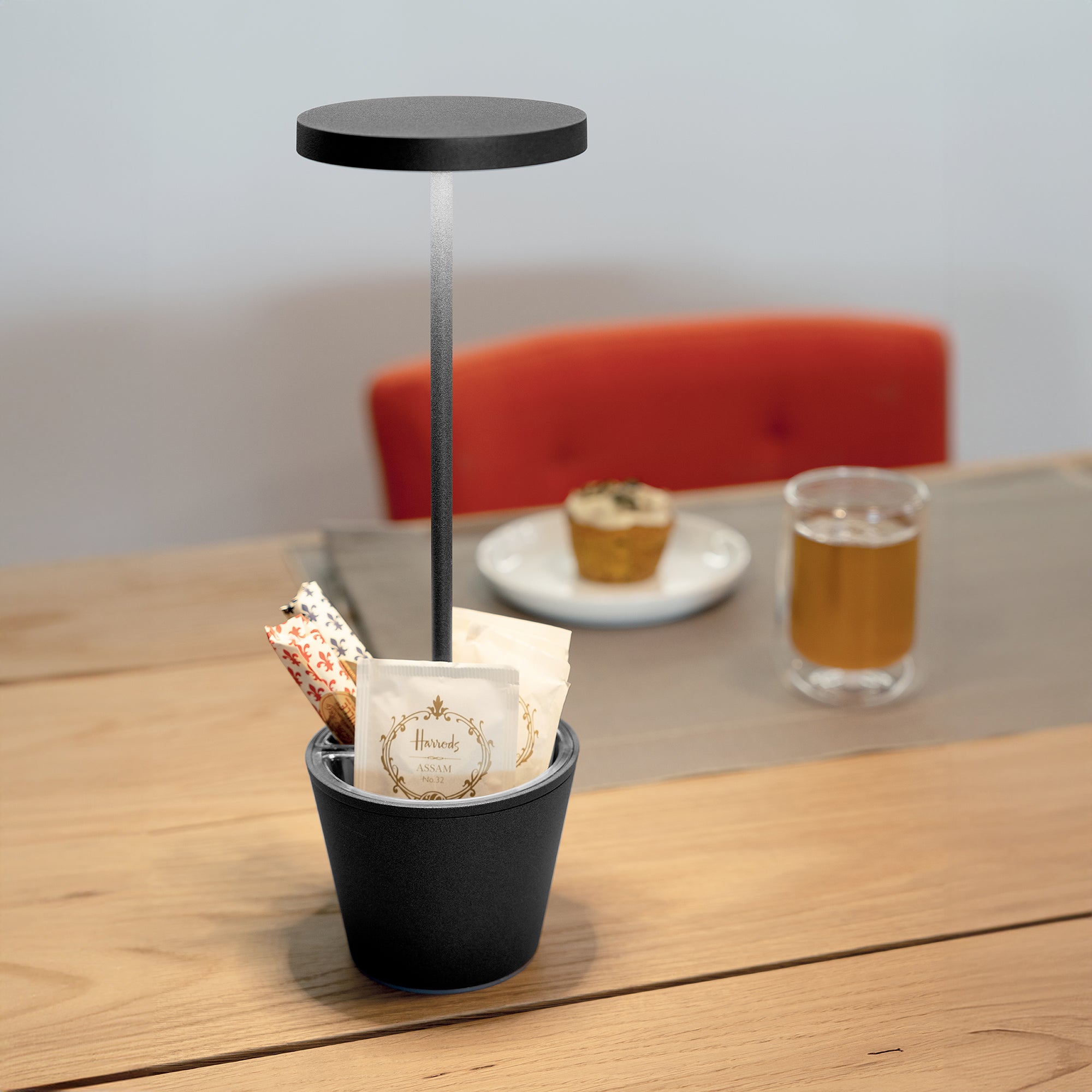 Lampada da tavolo ricaricabile Poldina Reverso con contenitore multiuso D11cm H35cm Grigio Scuro ZAFFERANO
