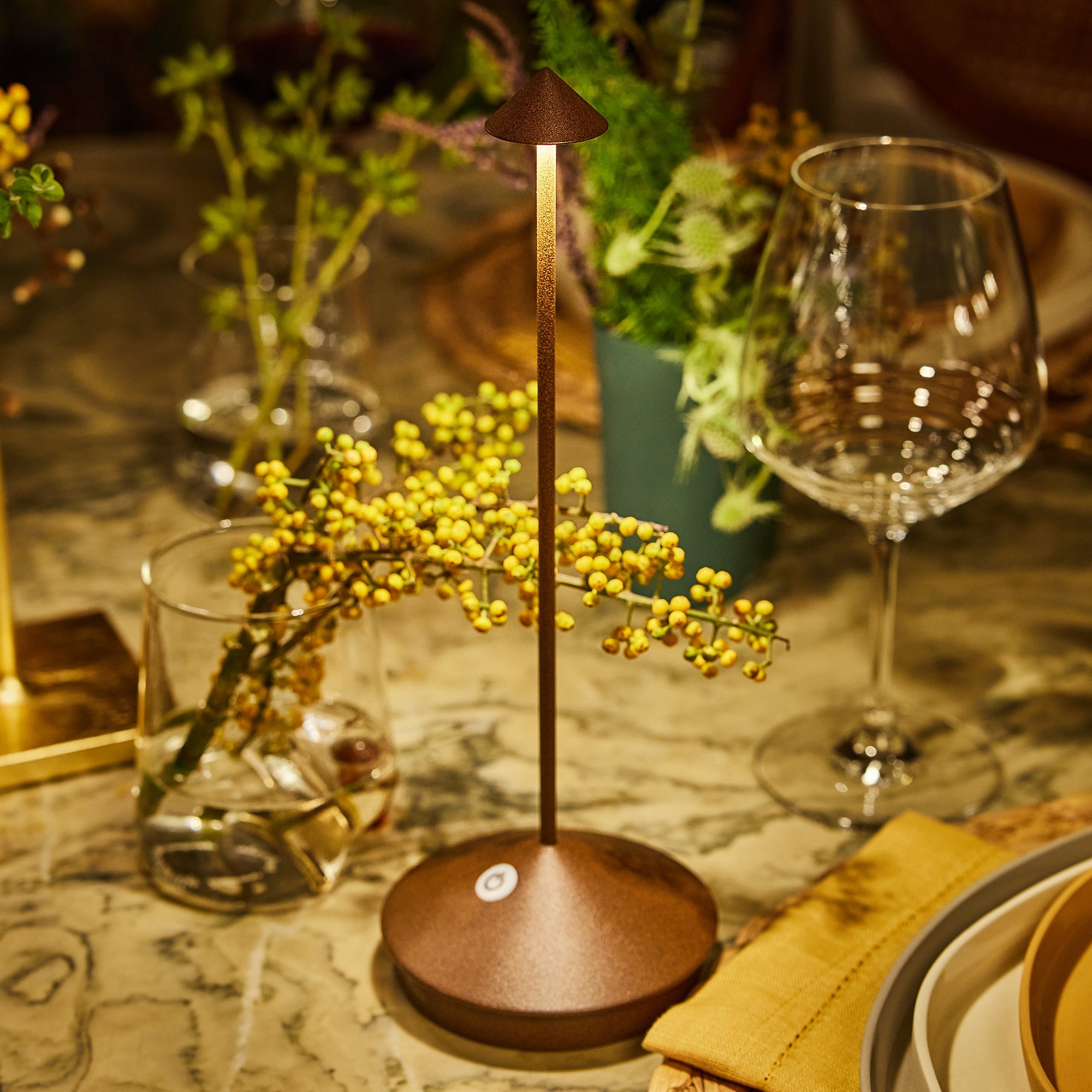 Lampada da Tavolo Pina Ricaricabile D10.5cm H29cm Corten ZAFFERANO