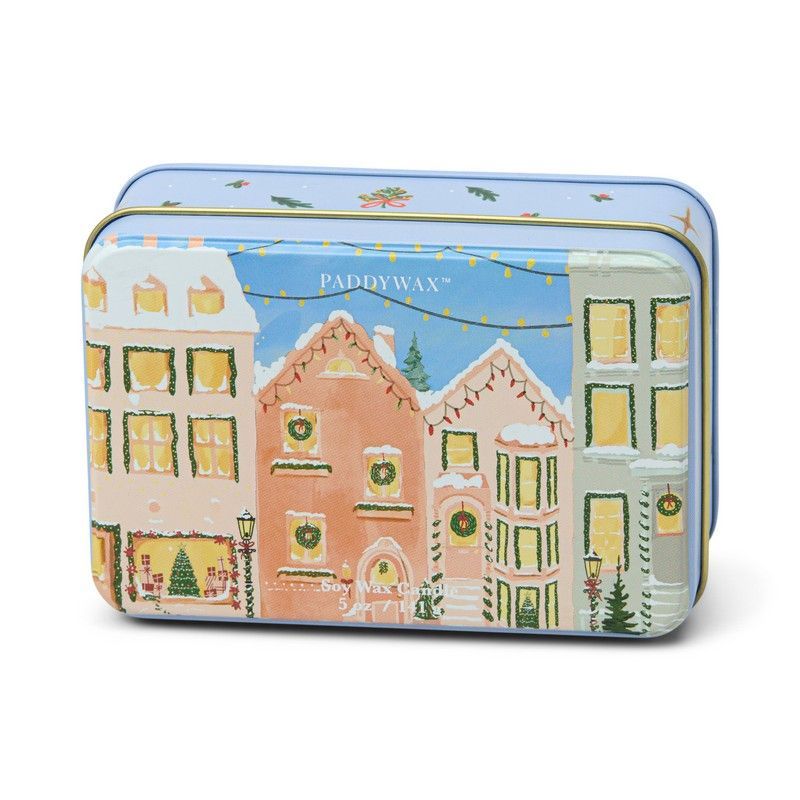 Paddywax Candela Natalizia in Latta "Christmas Village" – Pan di Zenzero e Vaniglia (141 g)