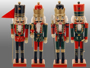 SCHIACCIANOCI IN LEGNO 38 CM ROSSO-VERDE ASSORTITO