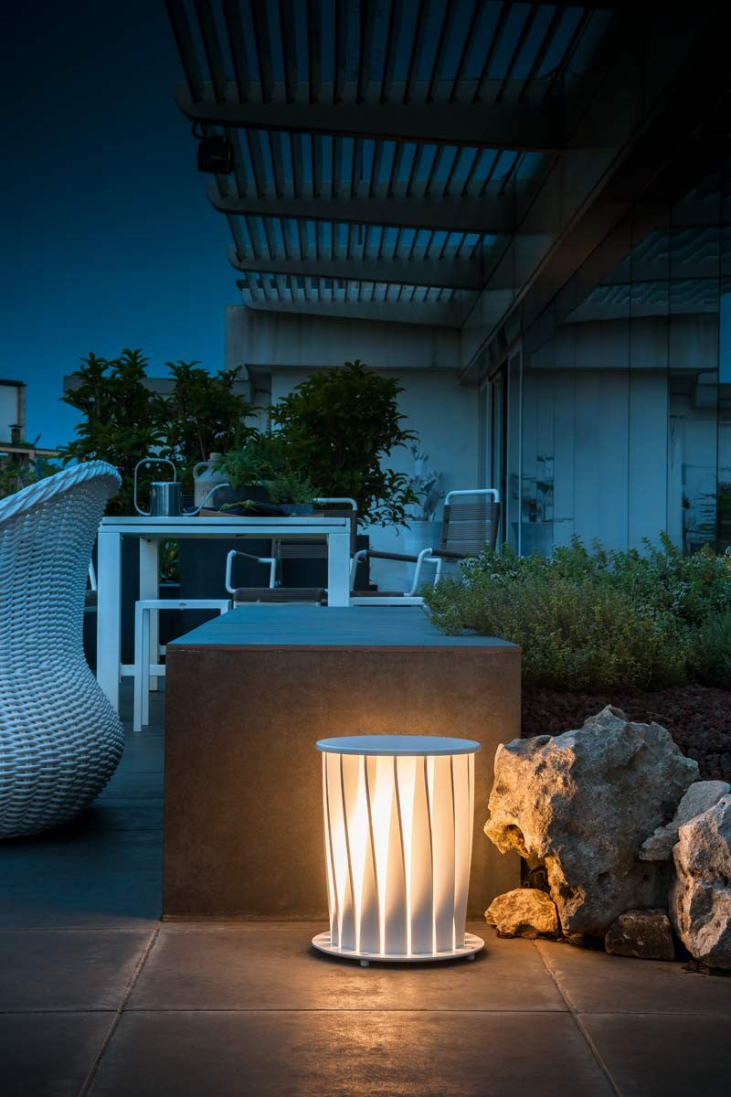 LAMPADA ATON H CM 32 IN ALLUMINIO A LISTELLI RITORTI