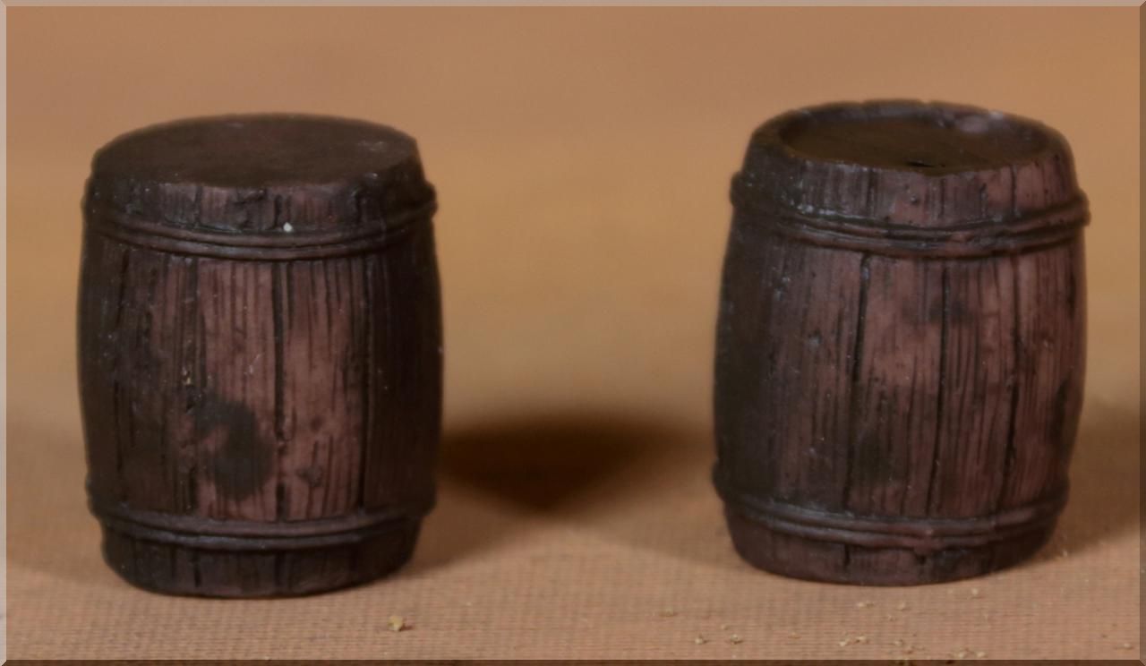 BOTTE IN RESINA 3X2,5CM SET 2 PZ
