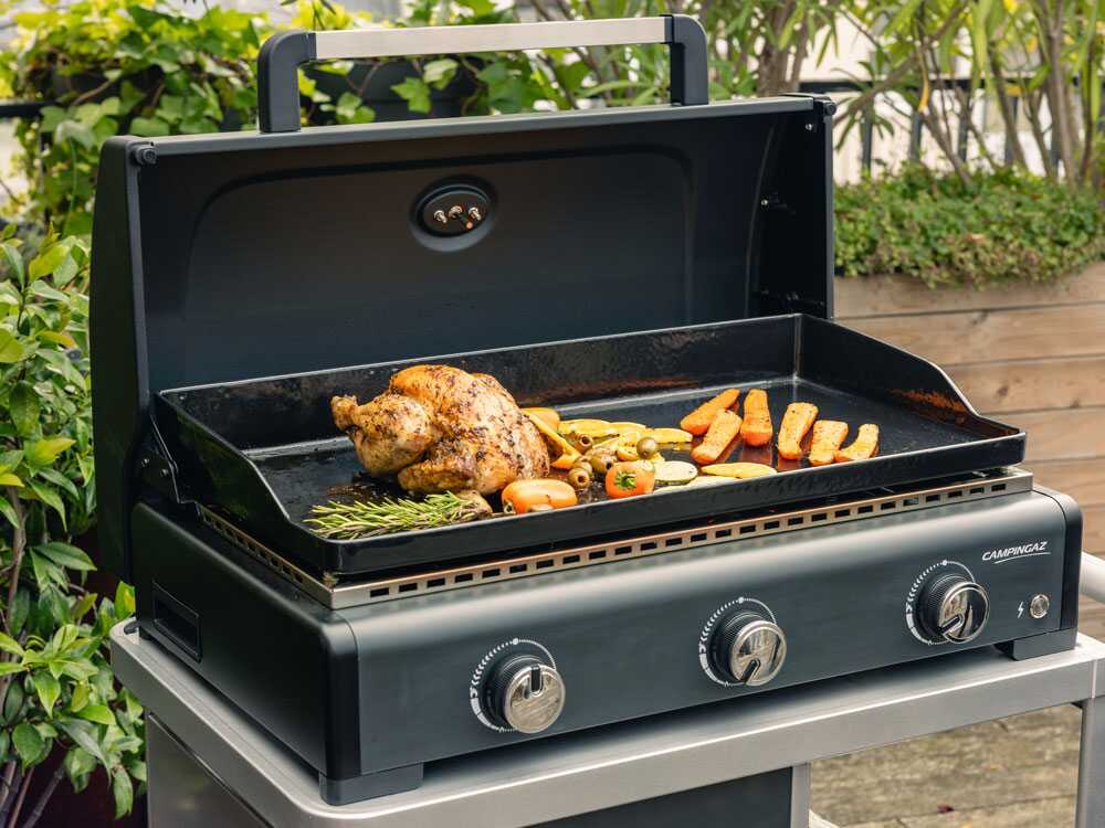 Plancha a Gas Portatile Sigma 3 Cook 3 Fuochi Nero e Grigio Campingaz