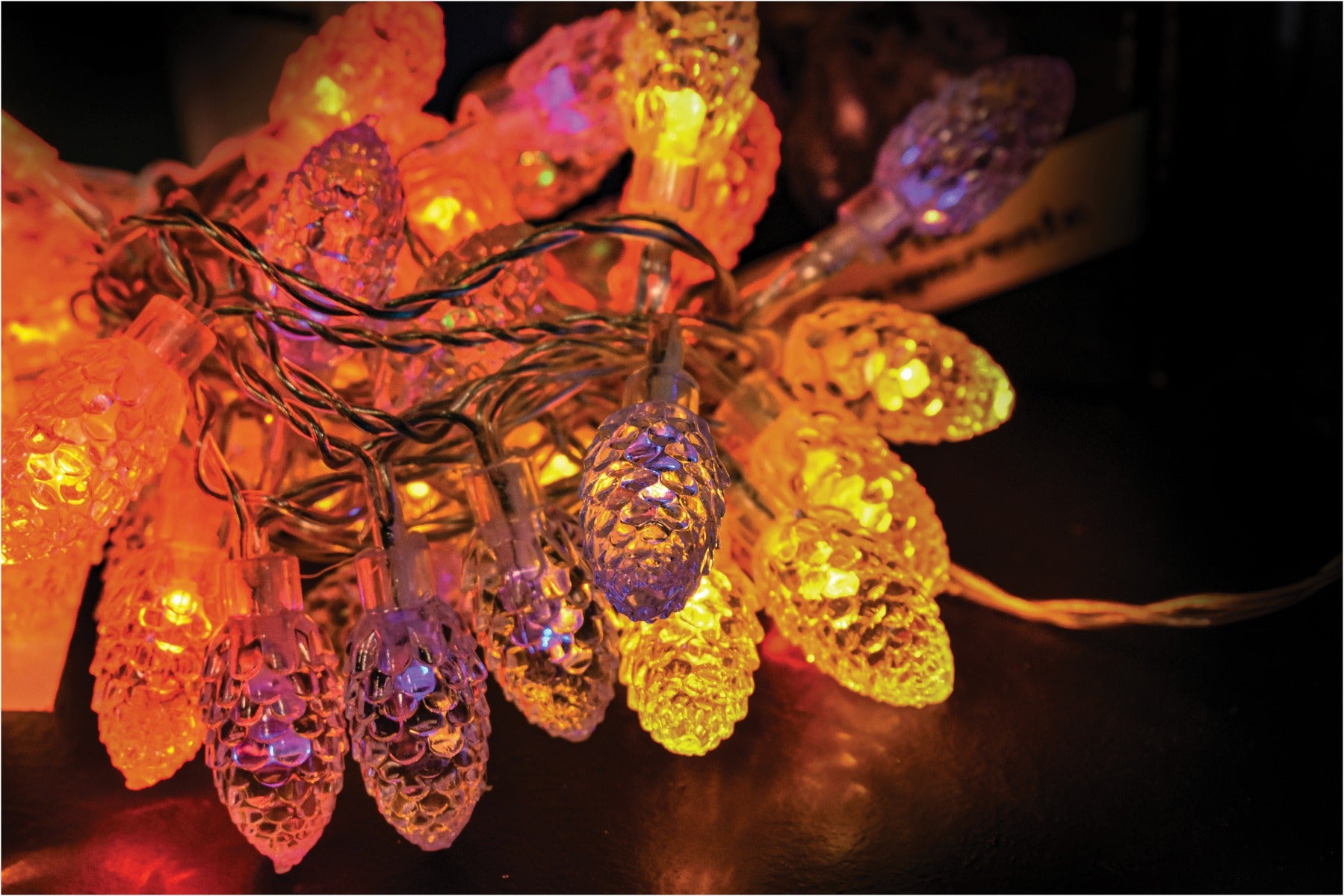 40 PINETTI LED MULTICOLOR 2M CON GIOCHI DI LUCE
