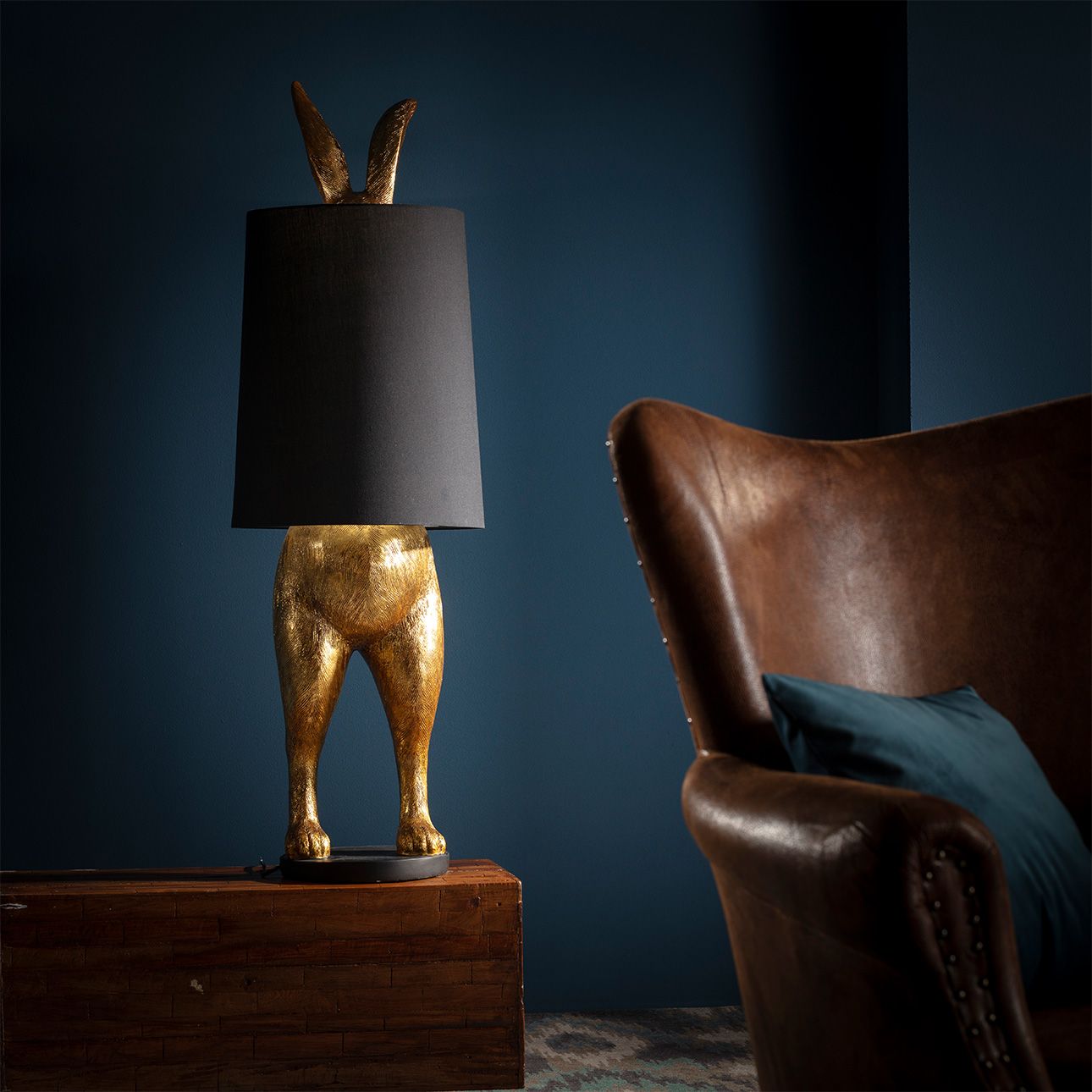 LAMPADA DA TERRA A FORMA DI CONIGLIO H 115 CM NERO E ORO
