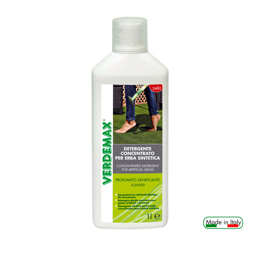 DETERGENTE CONCENTRATO PER ERBA SINTETICA 1L
