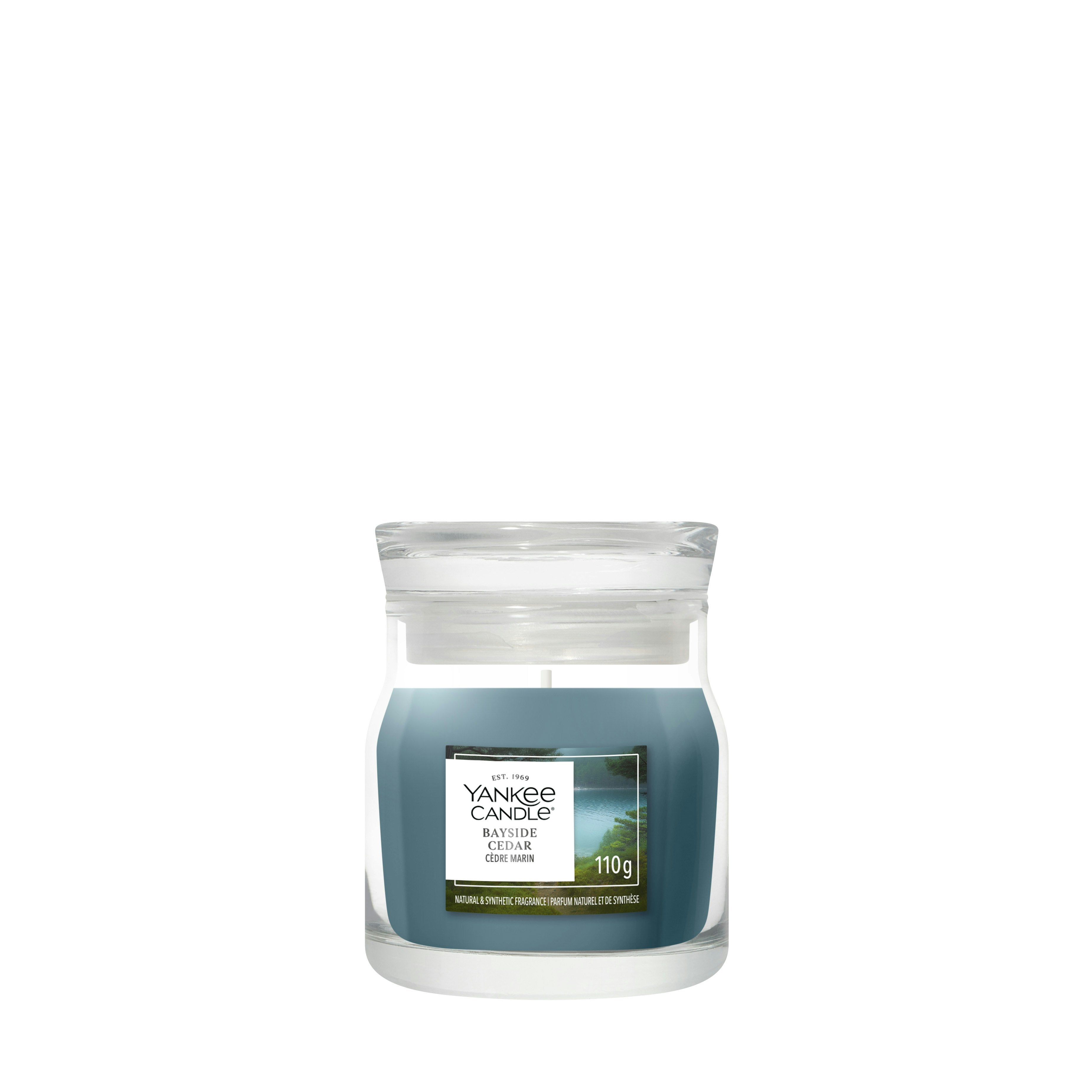 Candela Bayside Cedar 110g Blu Yankee Candle