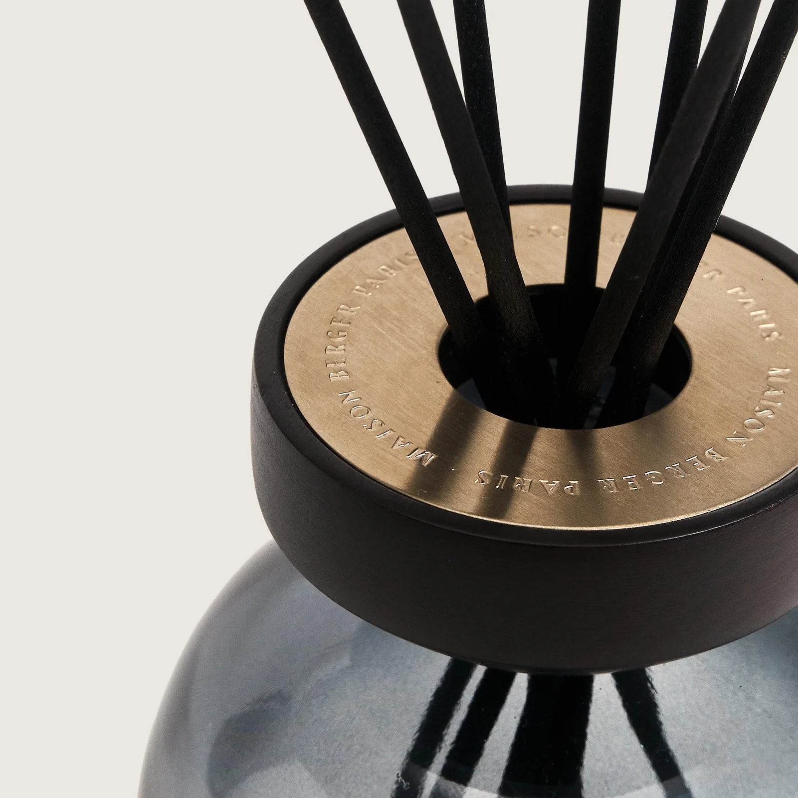 Diffusore a Bastoncini Bouquet WOOD Noir e Blanc 180ml Musc Cocoon Altezza 24cm Nero Maison Berger