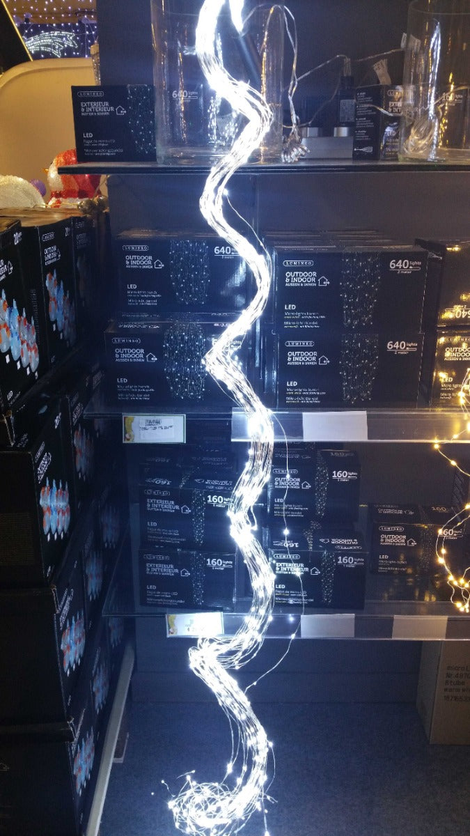 80 MICROLED BIANCO FREDDO CASCATA A BATTERIE CON 8 GIOCHI DI LUCE