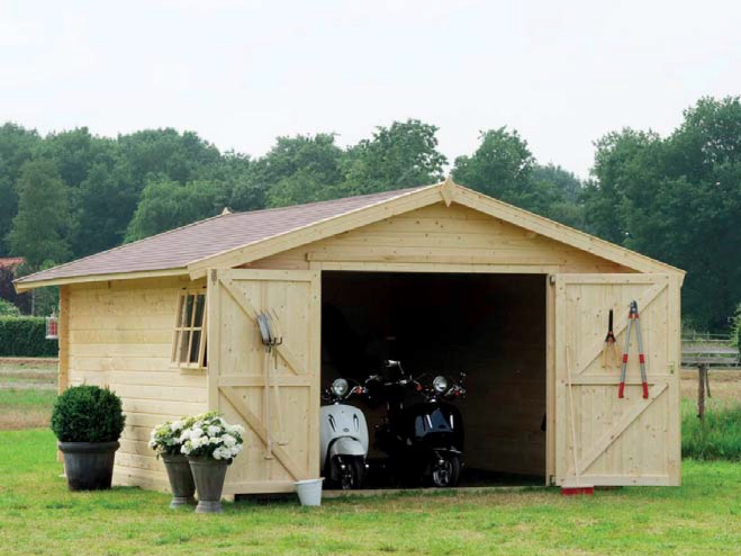 GARAGE 3054 IN ABETE GREZZO NON TRATTATO 318X558 CM