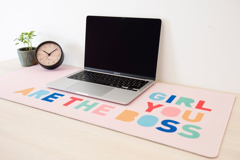 TAPPETO PER COMPUTER MOUSE PAD XXL GIRL 80CM