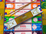 OFFERTA 6 CONFEZIONI DI INCENSO SPIRITUAL SATYA 15GR ASSORTITE