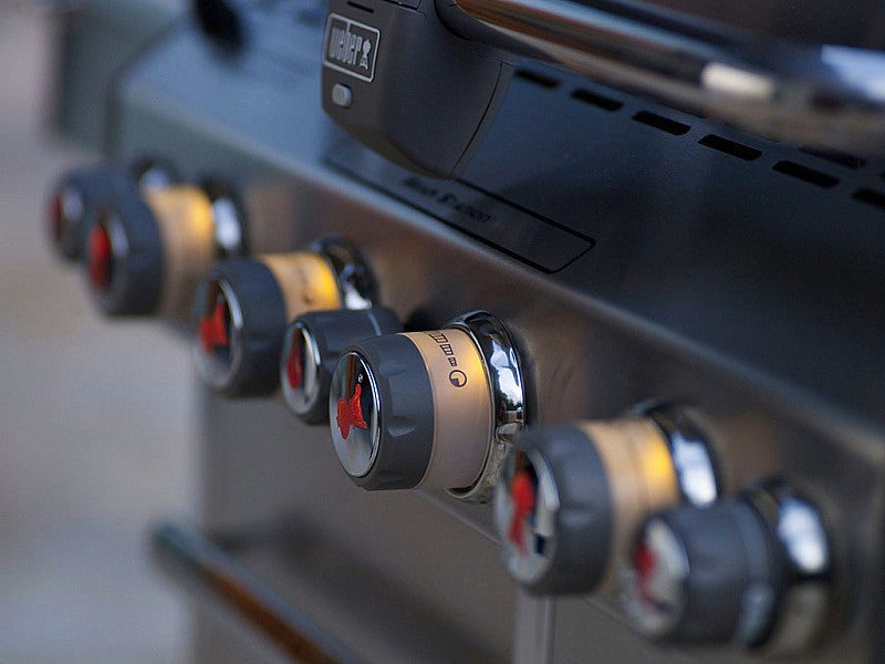 WEBER SUMMIT S-670