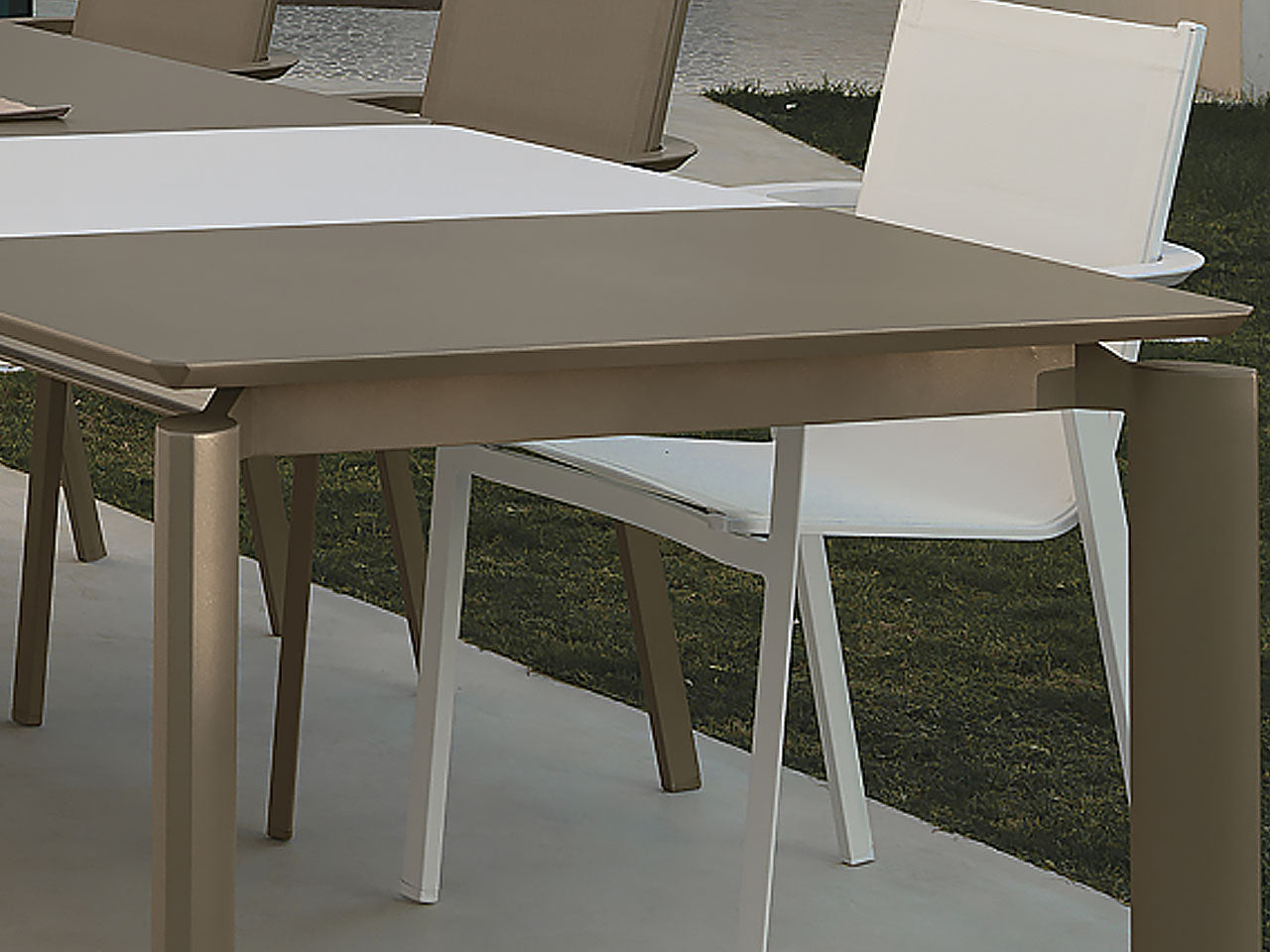 OFFERTA SET DA PRANZO TAVOLO ALL. MILO 160/215X95+ 6 POLTRONE TORTORA MILO