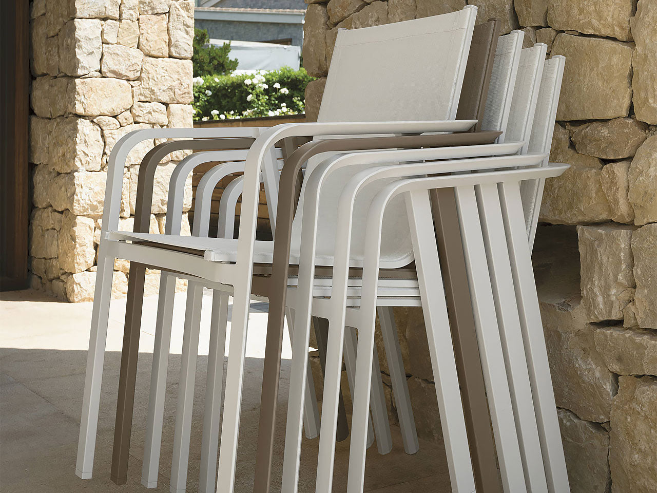 OFFERTA SET DA PRANZO TAVOLO ALL. MILO 160/215X95+ 6 POLTRONE TORTORA MILO