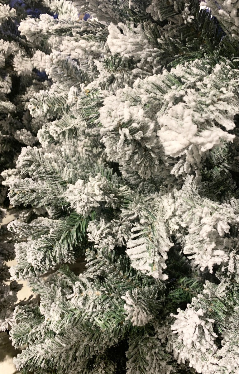 ALBERO DI NATALE KENYA 210CM INNEVATO