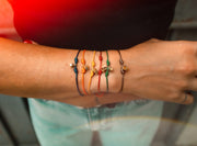 BRACCIALE FILO MAGICO CON DITALE COLORE A SCELTA