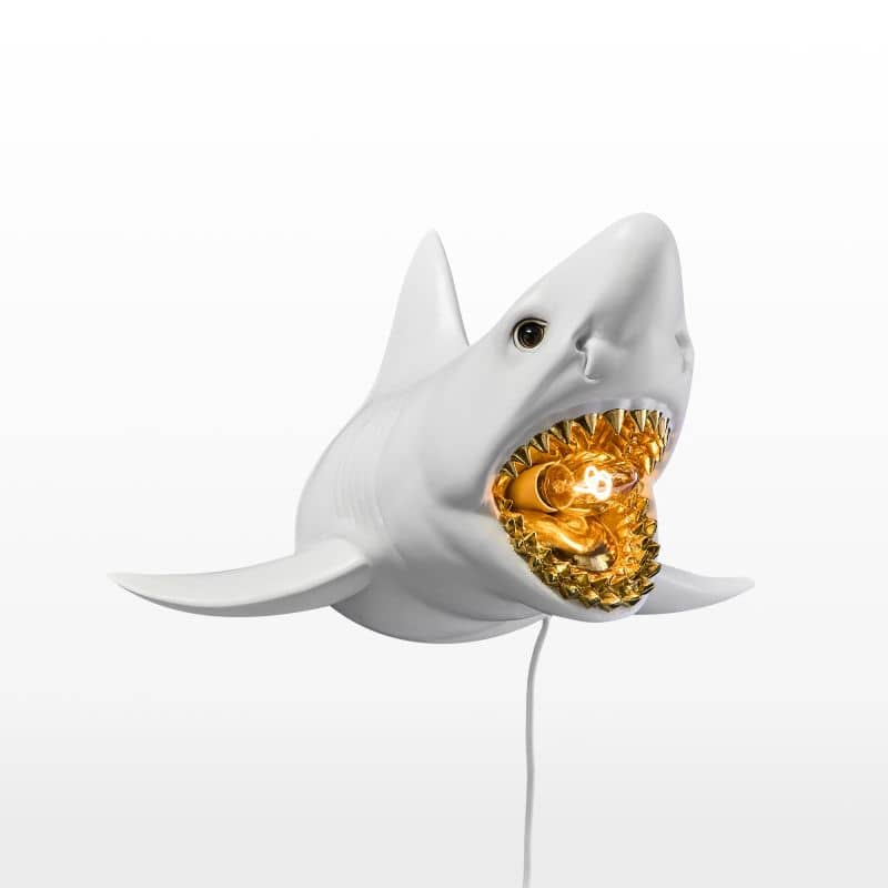 LAMPADA DA PARETE SQUALO SHARKY SHARK COLORE BIANCO E ORO
