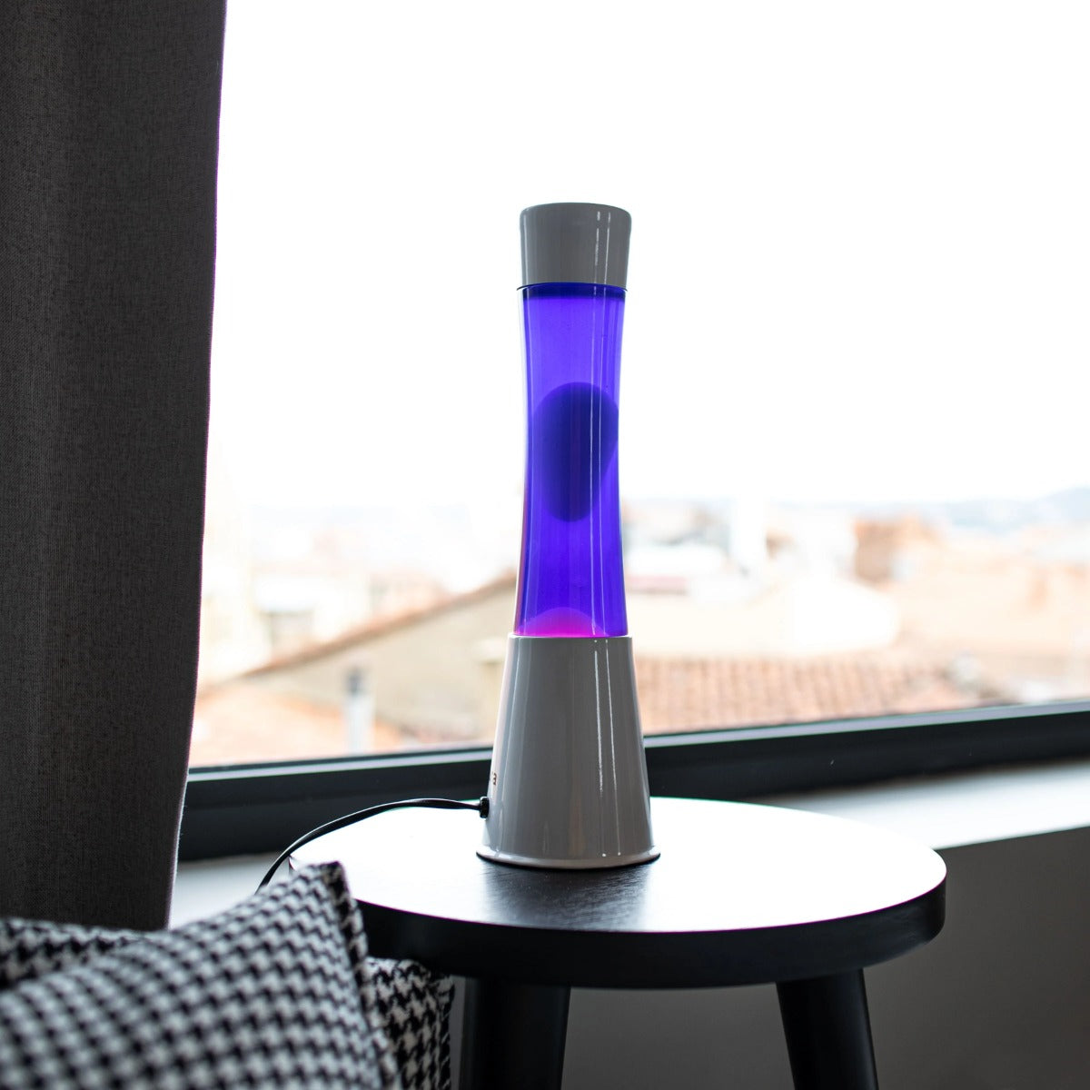 LAMPADA LAVA LAMP VIOLA CON BASE BIANCA H39,5CM