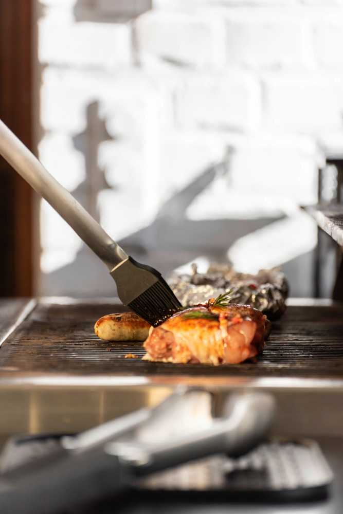 PENNELLO IN SILICONE PER BARBECUE