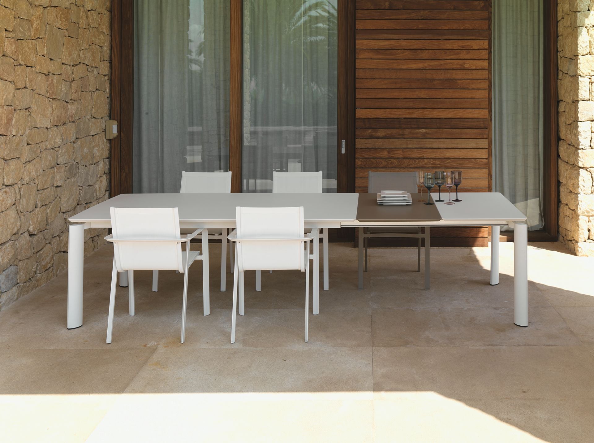 TAVOLO MILO IN ALLUMINIO ALLUNGABILE 160/215X100 COLORE A SCELTA