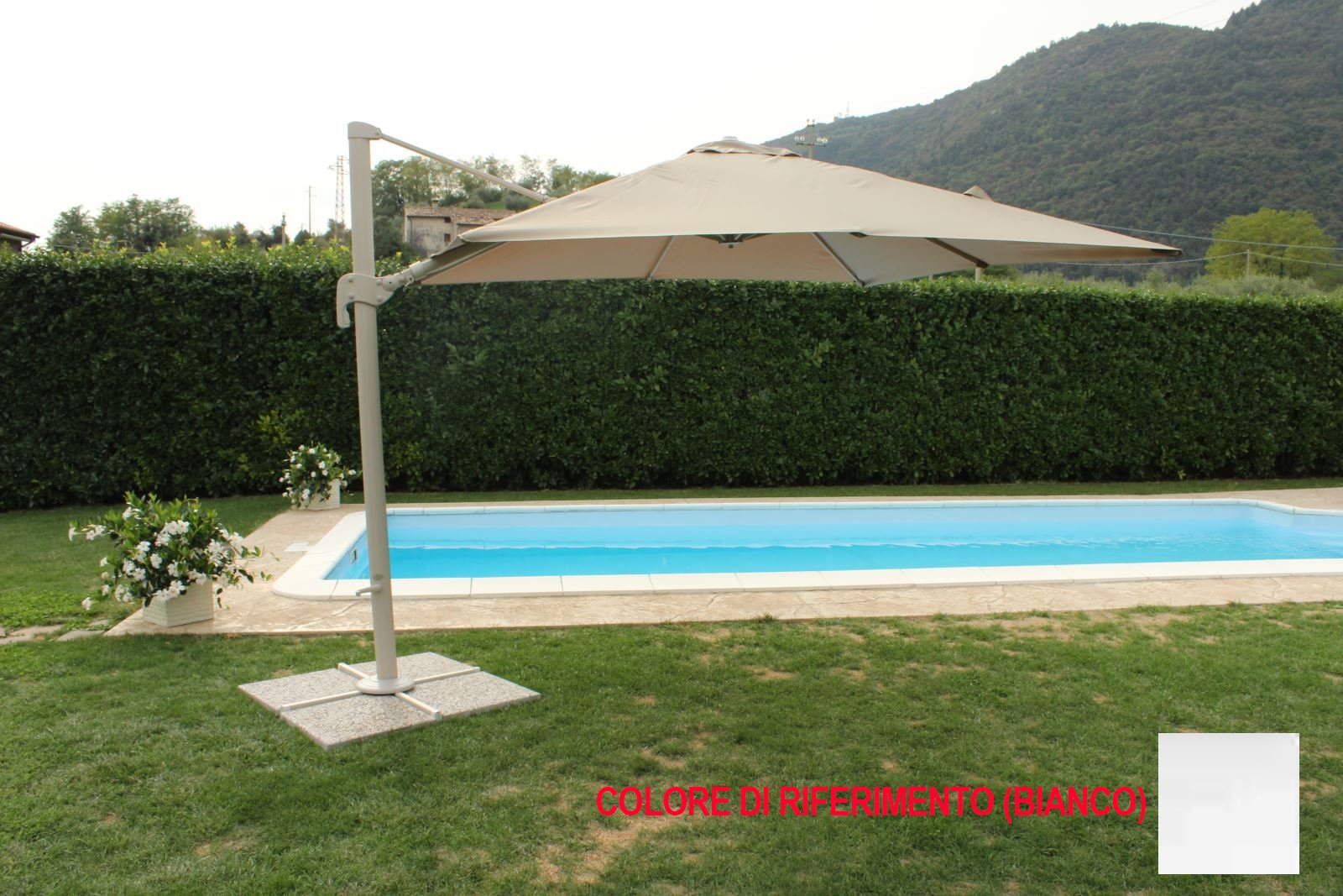OMBRELLONE NETTUNO RETRATTILE/ORIENTABILE LUX 3X3