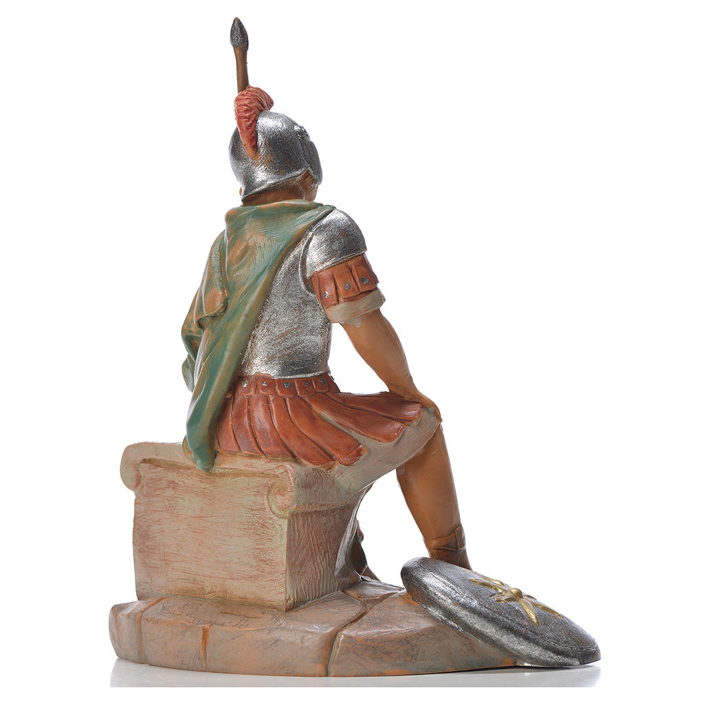 SOLDATO ROMANO VICINO AL FOCOLARE 12CM IN RESINA