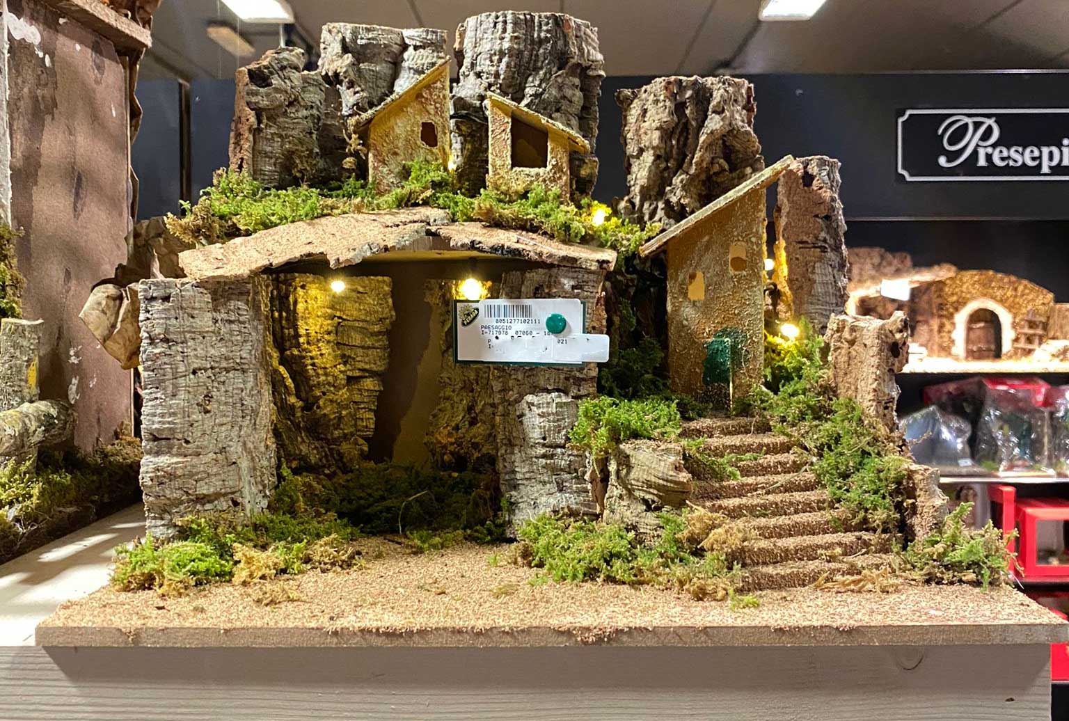 PAESAGGIO CON LUCI 37X28X30CM PER PRESEPE