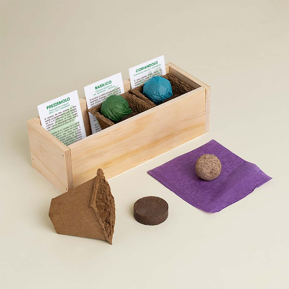 KIT DI AUTOCOLTIVAZIONI GOURMET (PREZZEMOLO, BASILICO E CORIANDOLO)
