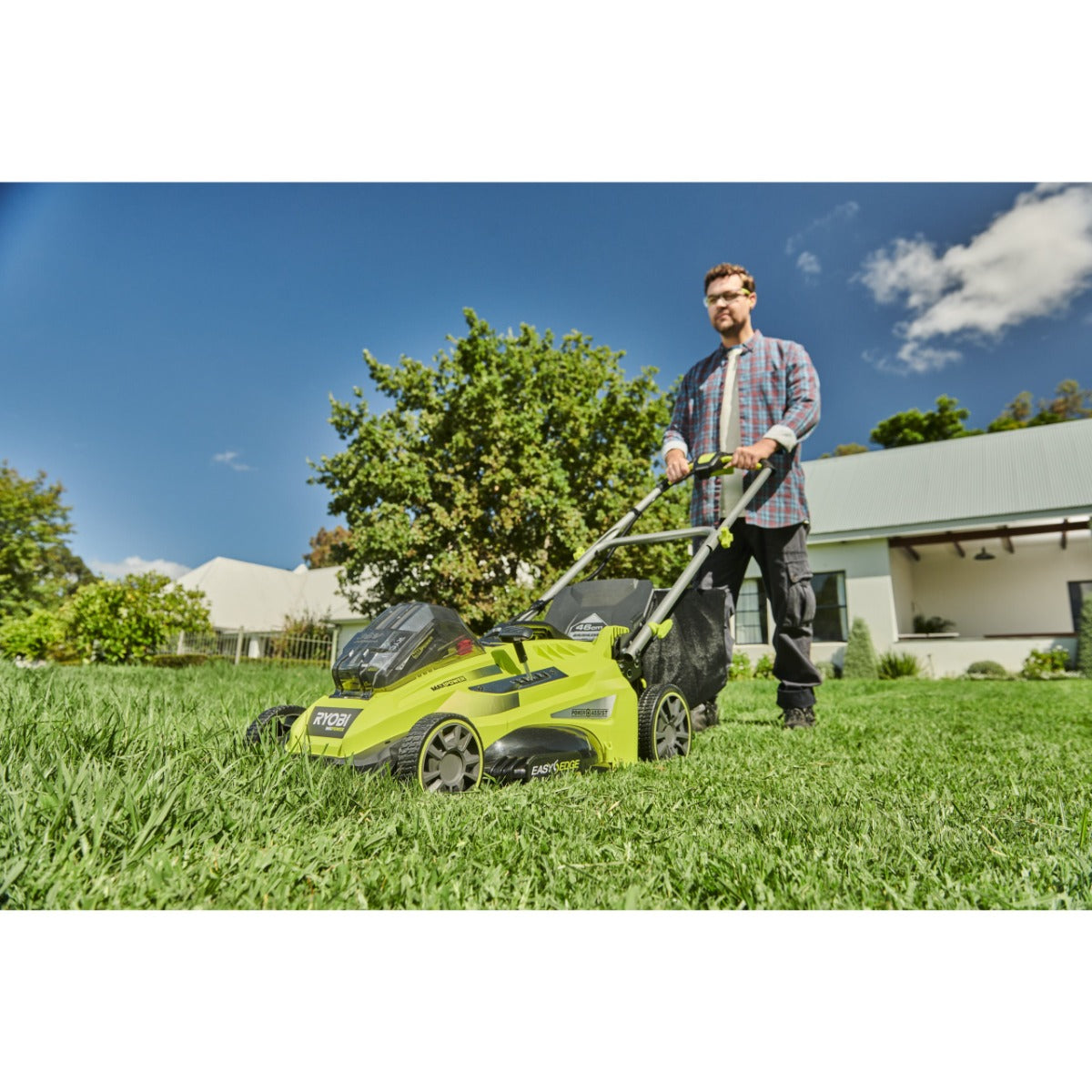 TOSAERBA A BATTERIA BRUSHLESS CON MOVENZA ASSISTITA 36V (1X 5.0AH) TAGLIO 46CM