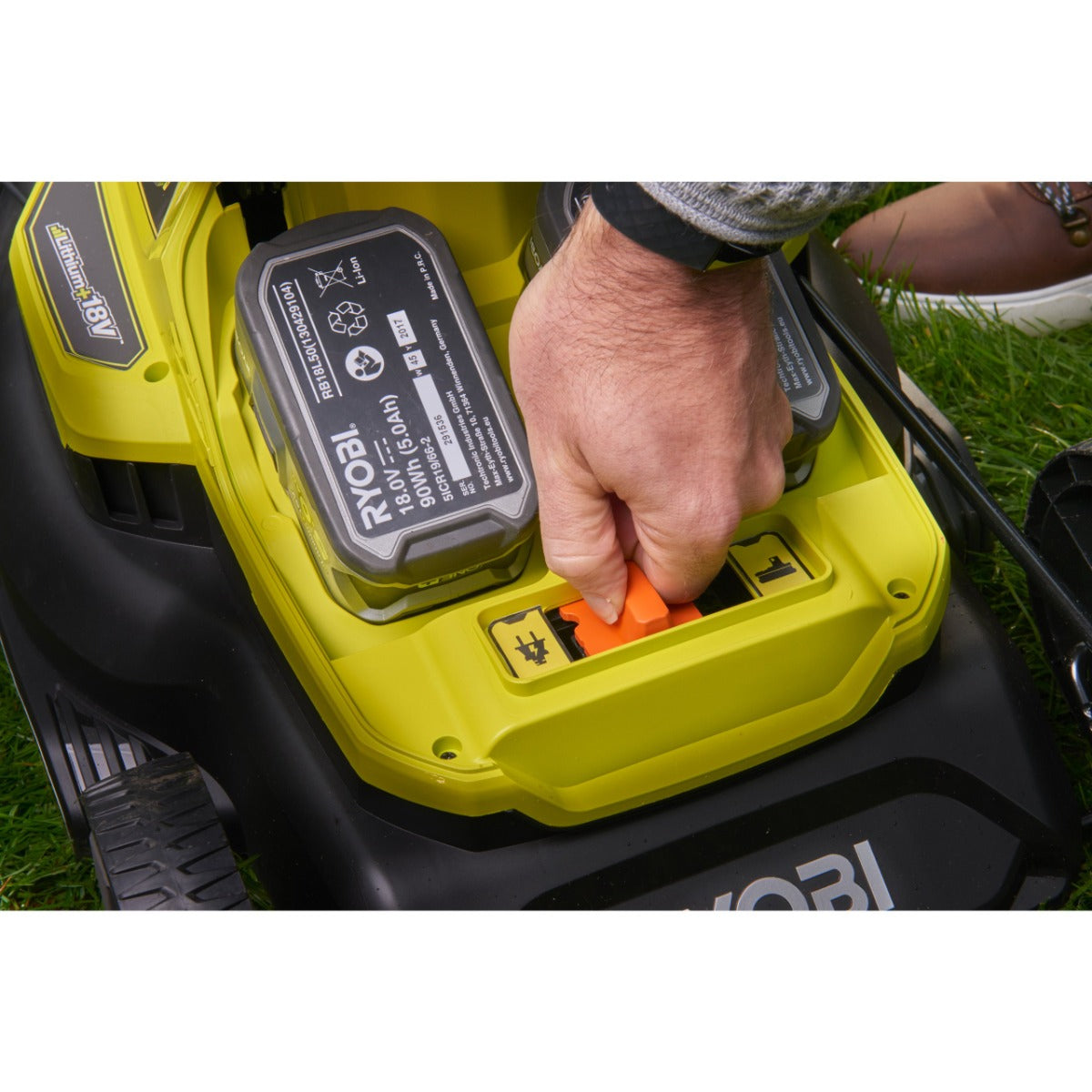 TOSAERBA IBRIDO 36V (2X 18V 5.0AH) RY18LMH37A-250